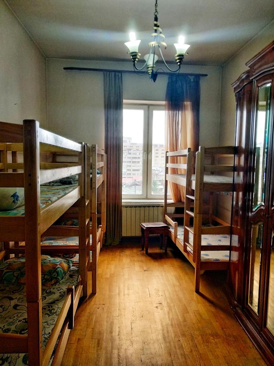 Paradise Hostel Jerevan Rom bilde